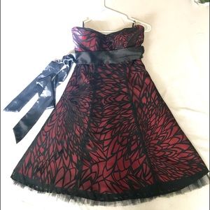 Amazing dress Le Chateau